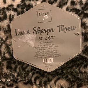 Leopard style blanket